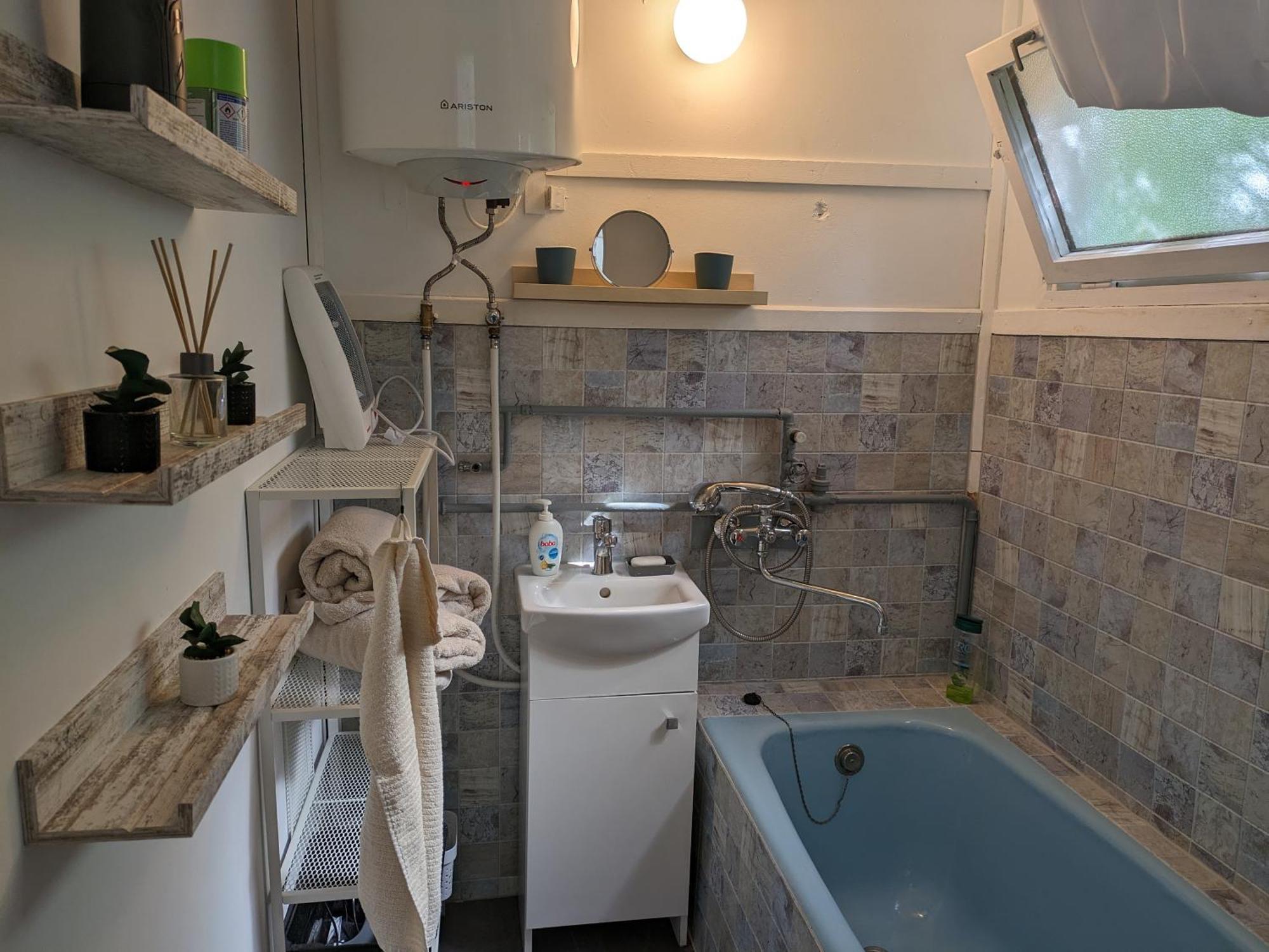 Paratlan Panorama Kishaz Apartment Tahitotfalu ภายนอก รูปภาพ